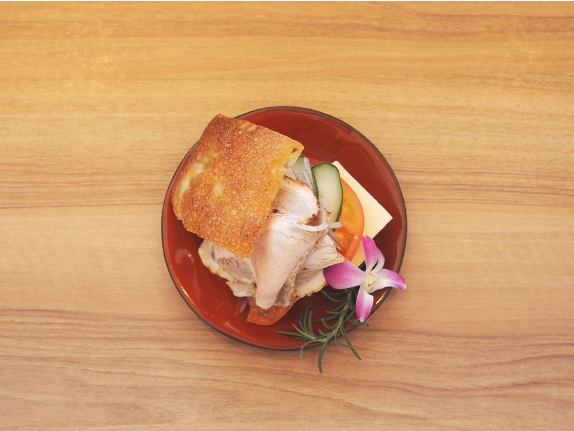 The Breakfast Hotel Marche Ishigaki Island Buitenkant foto
